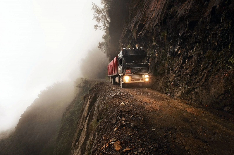 These are the most dangerous roads in the world