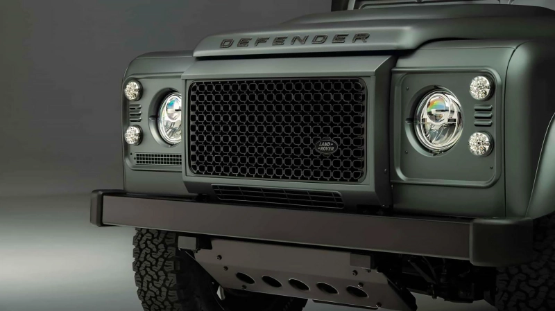 Land Rover Defender Classic: A Legend Revived, at a Collectors Price