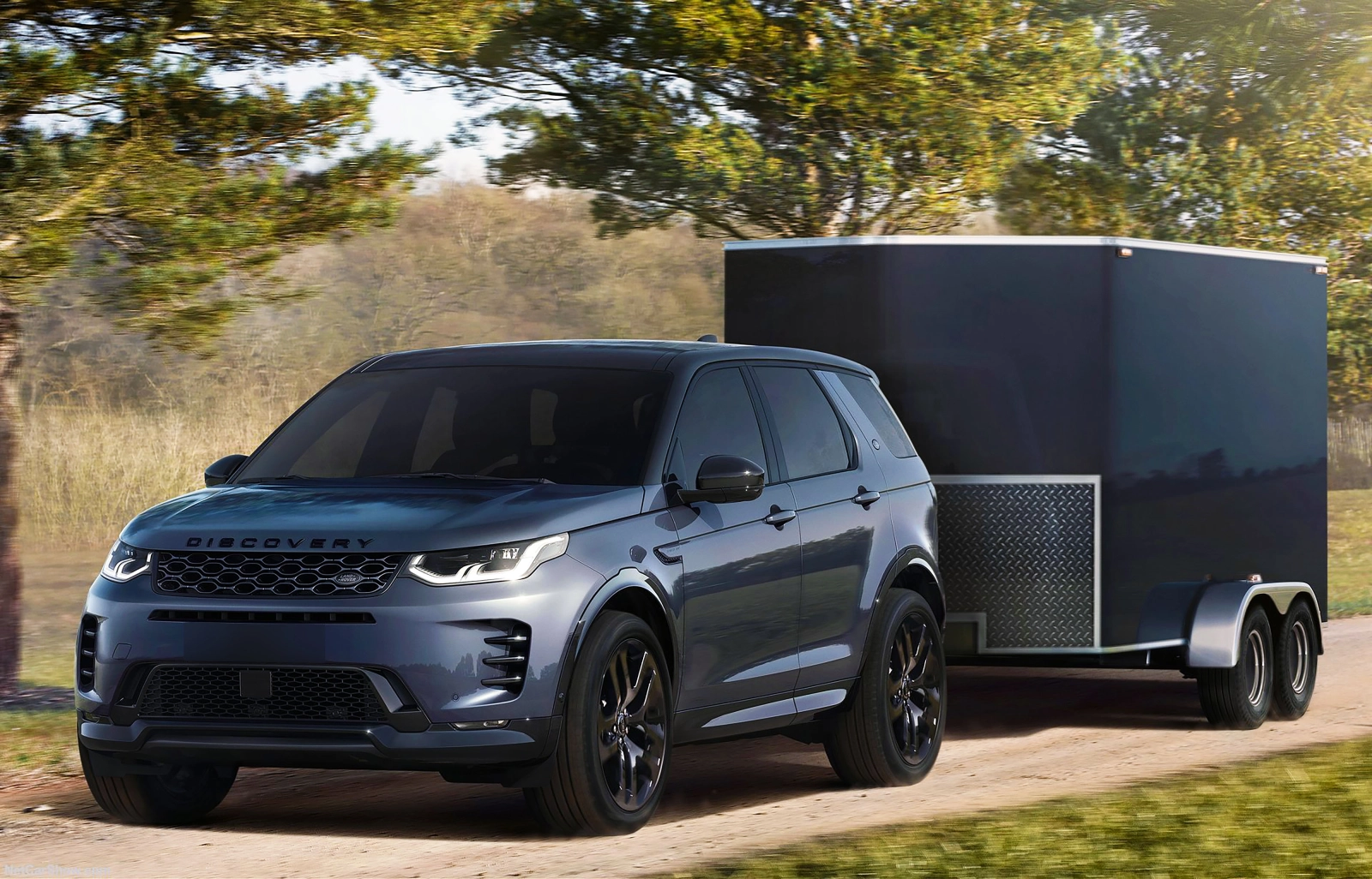Land Rover oprește producția modelului Discovery Sport după 12 ani de fabricație